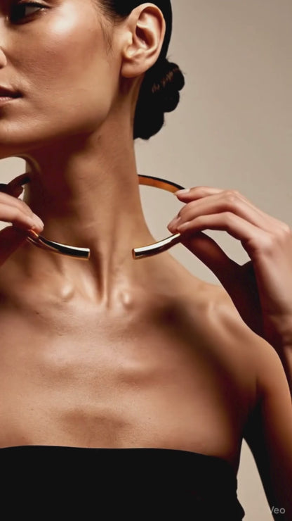 Stainless Steel Open Collar Choker – Adjustable Fit