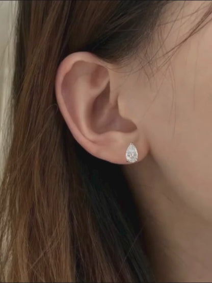 Pear Cut Moissanite Stud Earrings – GRA Certified 18K Gold S925 Silver